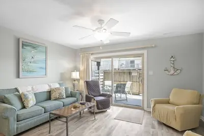 Image de Pine Knoll Townes 92, Oceanfront Townhouse in Pine Knoll Shores, Nc!