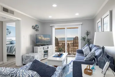 Image de Point Emerald A-305, Oceanfront Condo in Emerald Isle, Nc!