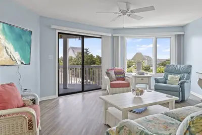 Image de Point Emerald D-208, Oceanview Condo in Emerald Isle, Nc!