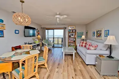 Image de Queens Court 1203, Oceanfront Condo in Emerald Isle, Nc!