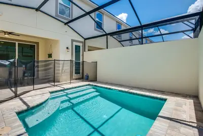 Image de Last Minute Disney Getaway! Private Pool & Themed Bedrooms. Book Now! #18450