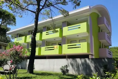 Image de Residence Bright Star two-room apartment Executive for 6 people