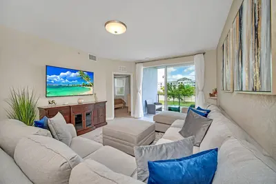 Image de Last Minute Disney Getaway! Themed Bedrooms & Private Balcony. Book Now! #56817
