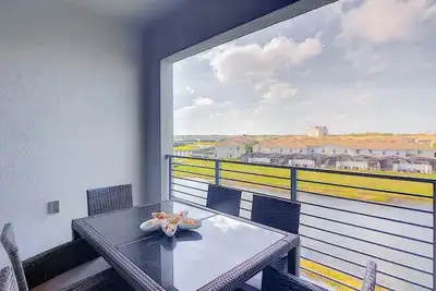 Image de Last Minute Disney Getaway! Luxury Condo with Private Balcony. Book Now! #88083