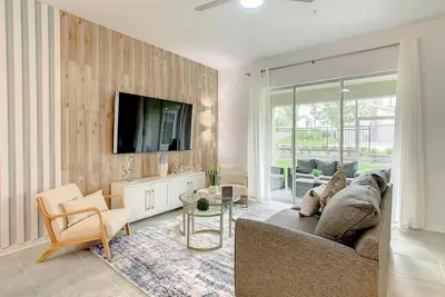 Image de Last Minute Disney Getaway! Themed Bedrooms & Private Balcony. Book Now! #100095