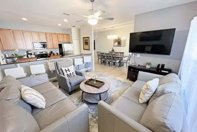 Image de Last Minute Disney Getaway! Private Pool & Themed Bedrooms. Book Now! #92413