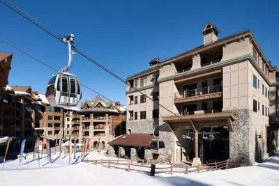 Image de One Village Place Residences Or Northstar Lodge Lake Tahoe - Luxury 1-3 Bedrooms