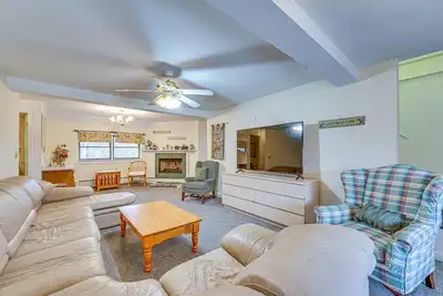 Image de Spacious Ludlow Hideaway < 1 Mi to Okemo Mountain!