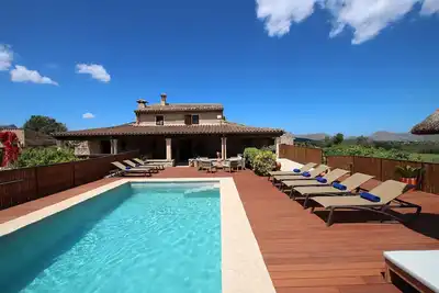Image de Maison de campagne 'Ca Sou' avec piscine privée, Wi-Fi et climatisation