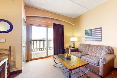 Image de Riverside resort studio with balcony