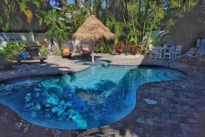 Image de Ami Ohana Beach Resort C with fabulous salt pool!
