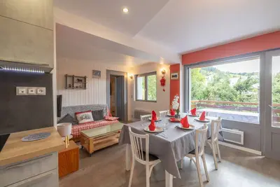 Image de Appartement Spacieux 6 Personnes avec vue sur la montagne, terrasse privée et Wi-Fi