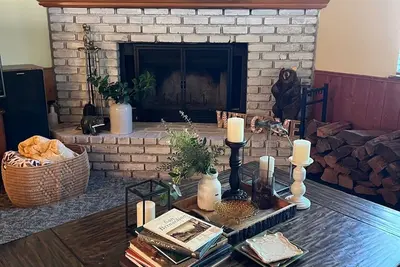 Image de Spacious and Cozy mountain home nestled in between Big Bear and Arrowhead
