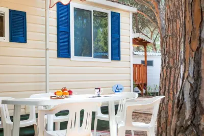 Image de Bel appartement dans une maison de vacances avec piscine, climatisation, Wifi, Tv, patio, parking
