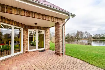 Image de Appartement de vacances \"Landromantik Mit Seeblick\" avec vue sur le lac