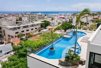 Image de Studio Near 5th Ave, Infinity Roof Pool, Mini Gym!