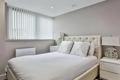 2 Bedroom Self-Contained Flat - 2 beds, 2 baths