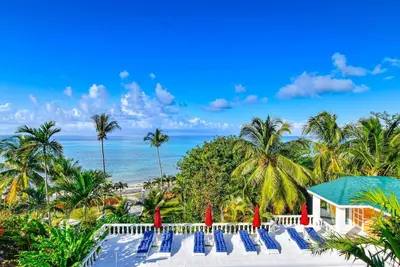 Image de Palms Cottage at Viking Hill Resort with Pool