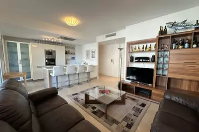 Image de Beautiful apartment with terrace - close to the beach - Palm Beach
