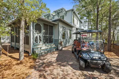 Image de 30a Beach House - Beach, Pool, Golf Cart Incl, 4 Bikes, Slps 10, Free Golf Daily