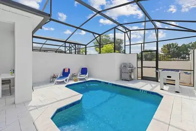 Image de Villa Allegria | Trendy home w/ chic decor, spacious Lr/Dr, near all the action