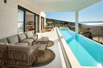 Image de Villa Askana, Infinity Pool, Whirlpool, Sauna, 4 Bäder, Meerblick, Outdoorküche