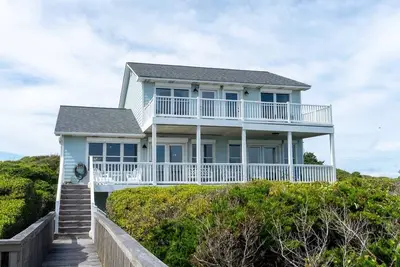 Image de Sweet Dreams, Oceanfront Home in Pine Knoll Shores, Nc!