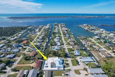Clean, Great Location, Dockage Available, Heated Pool, 3 Units, Huge Back yard.