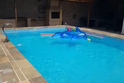 Image de Casa Europa, 500m da Praia de Pernambuco e mar Casado, Espaço, Conforto e Lazer