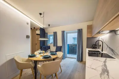 Image de Studio 'Avia Living Maria' avec vue sur les montagnes, balcon et Wi-Fi