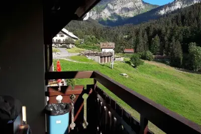 Image de Appartement 'Les Silenes' avec vue sur montagne et balcon