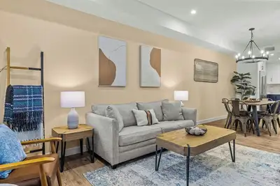 Image de Stylishly Renovated Spring Creek Retreat