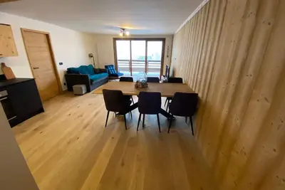 Image de Spacieux et Moderne Appartement de 67m² à La Chapelle-d'Abondance, Balcon Exposé Ouest