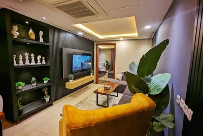 Image de Penthouse with Lahore city view