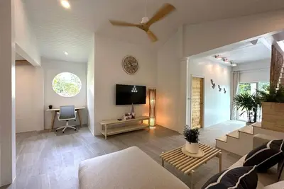 Welcome to the Greenery Home Phuket @Soi Ta iad, Comfy House on Green Lawn