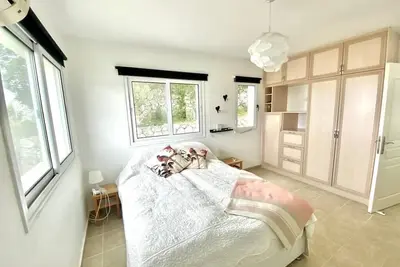 Image de Oceanside Seaview Garden Home - Prime Spot with Top Seaviews
