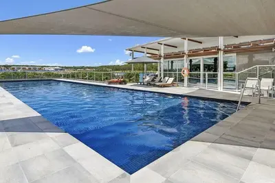 Image de Cosy water front Villa in Hope Island