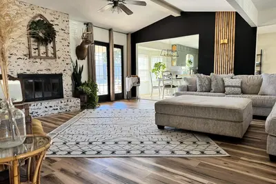 Image de Cozy Home 1 Mile From Food/Shopping, Close to Kaw and Ponca Lake