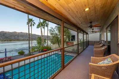 Image de Riverfront Home w/ Beach & Pool - Club 333