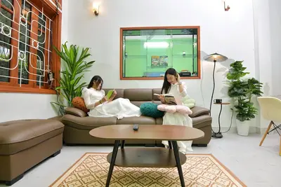 Image de Hằng Home - 4 Bedrooms • Train View • Balcony • Gym