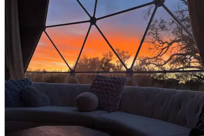 Image de Serene Hill Country Luxury Glamping Dome - Burnet County