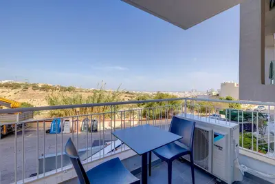 Image de Modern Maisonette with Valley Views
