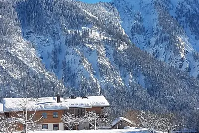 Image de Spacious apartment with large terrace & direct access to cross-country ski trails, hiking & Mtb trails