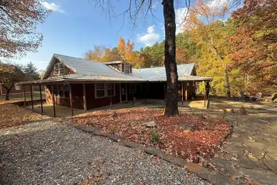 Image de 4 bedroom/3 bath cabin, sleeps 17, Bear Den Cabin