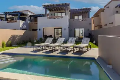 Image de Luxury 3br Home with Heated Pool and Resort Access!