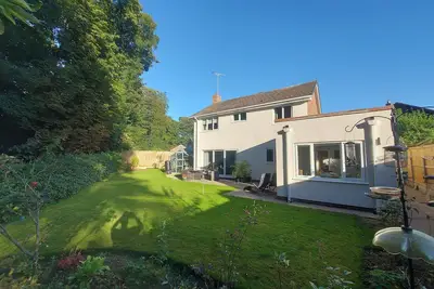 Image de Tarporley home surrounded by the Cheshire Country side. Restaurants 5 mins walk.
