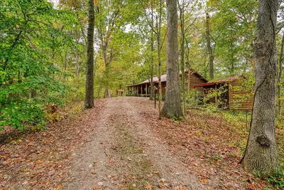 Image de Cozy Casa Carezza Log Cabin, Logan, Ohio, Pet Friendly, Sleeps 6