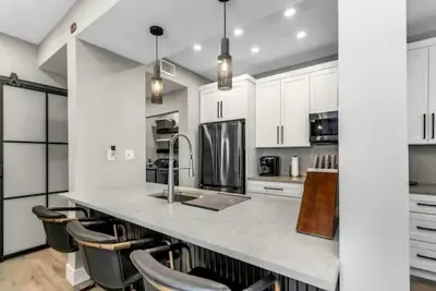 Image de Wonderful Condo at Avalon - (Ground Floor) Fully Renovated! 🏝️