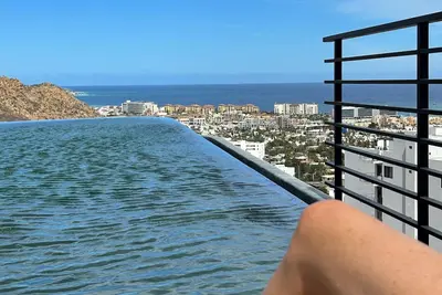 Image de Brand new ocean view Cabo condo!