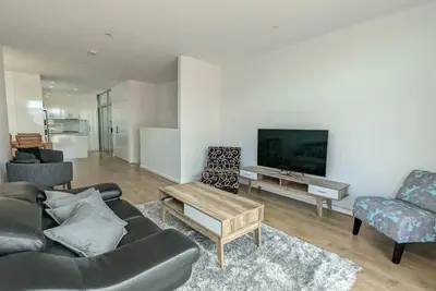Image de Modern 3 Bedroom Townhouse in Superb Location